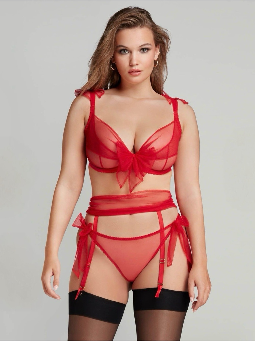 Agent Provacateur Danika set, 36DD bra, Size 4 suspender &  brief